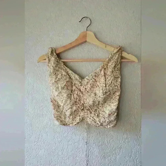 Japna Tops - Floral Crop Top with Ruched Detail